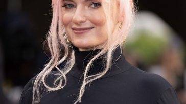 Grace Chatto Flaunts Her Big Boobs at the UK Special Screening of 18Elvis 19 in London - Britain on fanspics.com