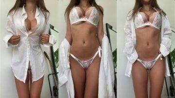 Sophie Mudd Nude Lingerie Striptease Video Leaked on fanspics.com