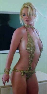 Britney Spears ultra fuckable milf body on fanspics.com