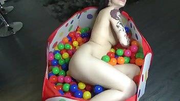 Noelle Easton Noelle Loves Balls ManyVids Free Porn Videos on fanspics.com