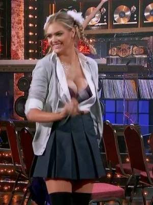 Kate Upton and her bouncy tits flashing her ass live on TV on fanspics.com
