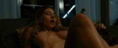 Sydney Sweeney getting her sweet pussy eaten out on fanspics.com