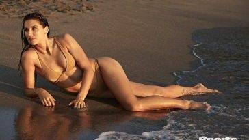 Alex Morgan Nude & Topless ULTIMATE Collection on fanspics.com