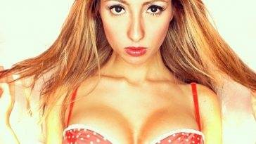 IWantMyLauren / Lauren Francesca Sexy Cleavage and Bikini (63 pics) on fanspics.com