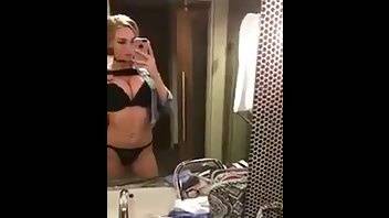 Kendra Sunderland lifts up her dress premium free cam snapchat & manyvids porn videos on fanspics.com