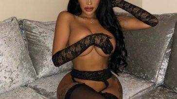 Chloe Saxon Nude & Sexy on fanspics.com