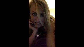 Alexa Grace wags her ass premium free cam snapchat & manyvids porn videos on fanspics.com