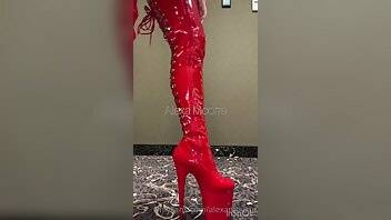 Alexamoorre red hot thigh high boots on fanspics.com