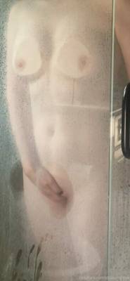 BREEessrig Nude Shower  Video on fanspics.com