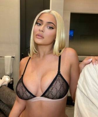Kylie Jenner Sheer See Through Lingerie Nip Slip Set Leaked - Usa on fanspics.com