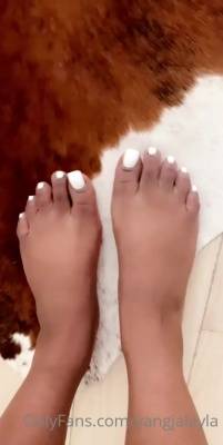 Yangjalayla dm me if you have a foot fetish xxx onlyfans porn video on fanspics.com