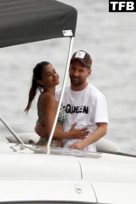 Antonela Roccuzzo & Lionel Messi Share Some PDA in Ibiza on fanspics.com