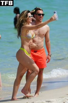 Arthur Melo Enjoys a Beach Day with Carolina Miarelli on fanspics.com