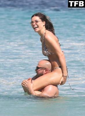 Ruby Mae Enjoys Her Summer Holidays with a New Boyfriend out in Mykonos on fanspics.com