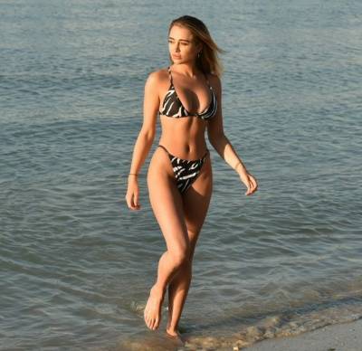 Georgia Harrison Flaunts Her Sexy Bikini Body on the Beach in Mexico - Mexico - Georgia on fanspics.com