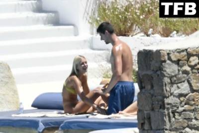 Thibaut Courtois & Mishel Gerzig Enjoy a Day in Mykonos on fanspics.com