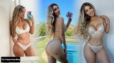 Emily Sears Shows Off Her Sexy Boobs & Butt on fanspics.com