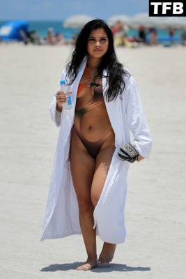 Aliana Mawla Slips Into a Skimpy Swimsuit as She Enjoys a Day in Miami on fanspics.com