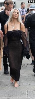 Kim Kardashian is Pictured in a Black Outfit in Portofino on fanspics.com