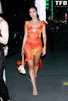 Cindy Kimberly Flashes Her Nude Tits as She Leaves the Sports Illustrated Swimsuit Issue Launch Party on fanspics.com