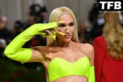 Gwen Stefani Stuns on the Red Carpet at The 2022 Met Gala in NYC on fanspics.com