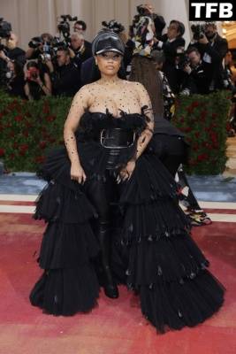 Nicki Minaj Displays Her Huge Boobs at The 2022 Met Gala in NYC on fanspics.com