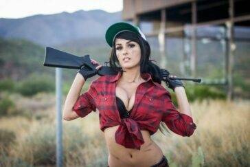 SSSniperWolf Sexy Cosplay Pictures on fanspics.com