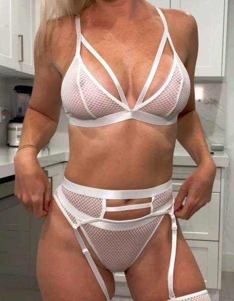 Vicky Stark Nude Garter Belt Lingerie  Video  on fanspics.com