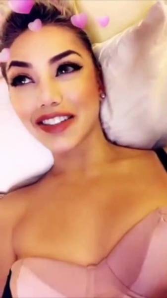 Gwen Singer vib orgasm snapchat premium xxx porn videos on fanspics.com