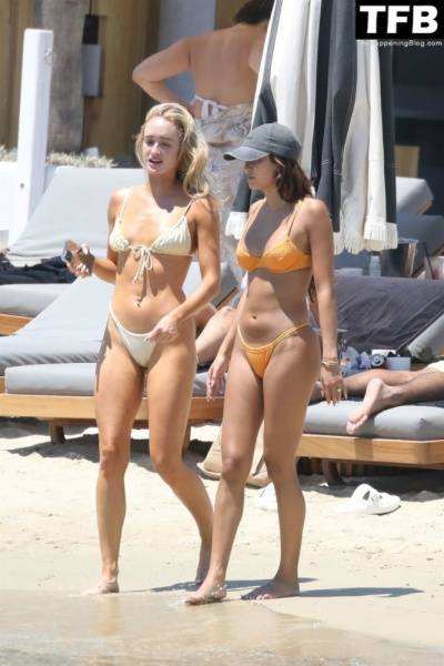Kyra Transtrum Enjoys the Beach with Maddie Young on fanspics.com