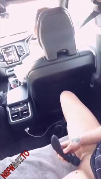Mrs Bad pussy play on car backseat snapchat premium xxx porn videos on fanspics.com