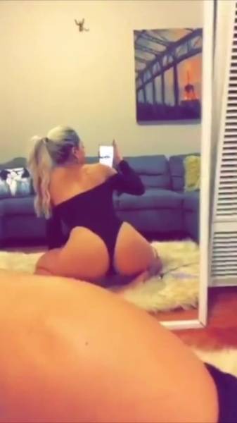 Gwen Singer creamy pussy masturbating snapchat premium xxx porn videos on fanspics.com