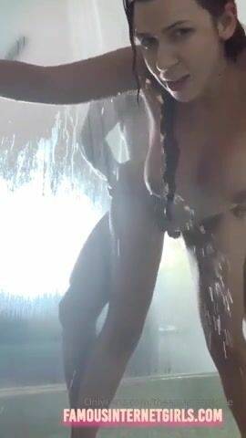 Amanda Nicole Sex In Shower Nude Porn Video Leak on fanspics.com