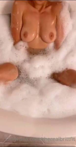 Therealbrittfit Nude Bubble Bath  Video on fanspics.com