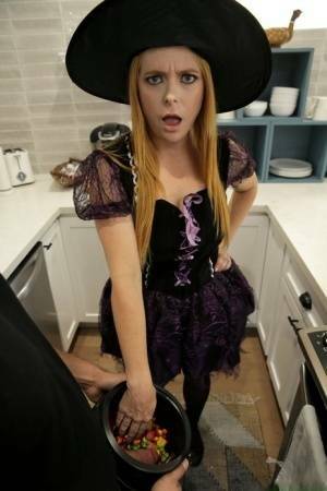 Penny Pax & Haley Reed seduce their man friend while decked out for Halloween on fanspics.com