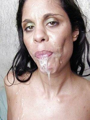 Jizz starving latina slut Melissa Rey receives double facial cumshot on fanspics.com