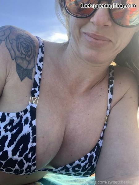 Sweet Vickie (sweetcheeks_83) Nude OnlyFans  (91 Photos + 8 Videos) on fanspics.com