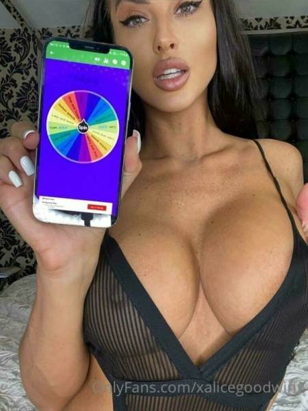 Alice Goodwin (xalicegoodwinx) Nude OnlyFans  (18 Photos) on fanspics.com