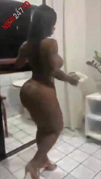 Valentina Ferraz cleaning naked porn videos on fanspics.com