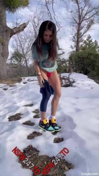 Violet Summers How to make yellow snow snapchat premium 2021/02/04 porn videos on fanspics.com