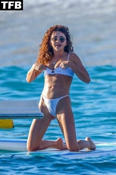 Sarah Hyland Sexy on fanspics.com