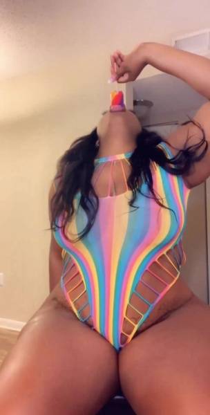 Anisasothick this is for the freaks that like to get high be xxx onlyfans porn videos on fanspics.com