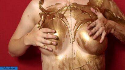 Lauren Summer Nude Patreon Gold Body Paint Video  on fanspics.com