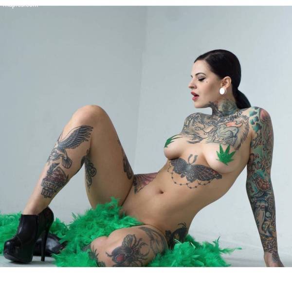 Heidi Lavon Nude on fanspics.com