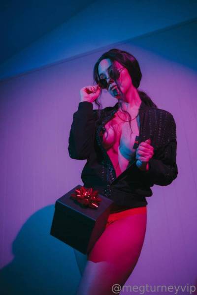Meg Turney Dick In A Box Onlyfans Set Leaked on fanspics.com