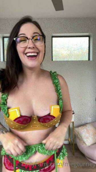 Meg Turney Cheeseburger Lingerie Try On Onlyfans Video Leaked on fanspics.com