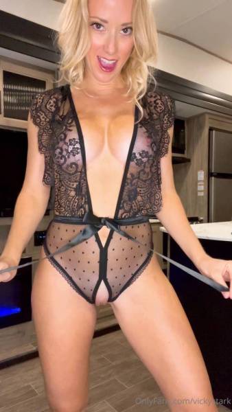 Vicky Stark Pussy Black Outfits Try On Onlyfans Video Leaked on fanspics.com