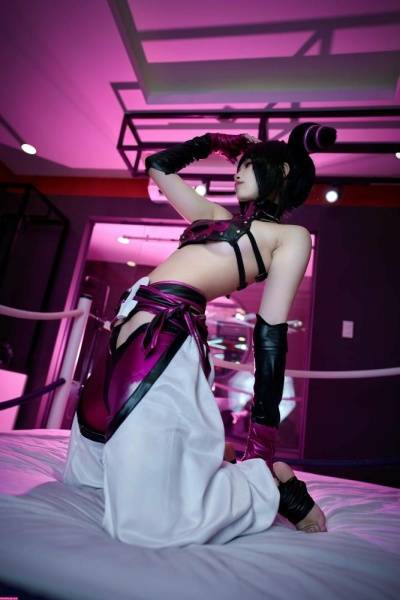 ZinieQ Cosplayer Juri Han Photos #2 on fanspics.com