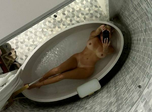 Corinna Kopf Nude Topless Bath Onlyfans Set Leaked on fanspics.com