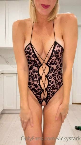 Vicky Stark Nude Pussy Animal Print Onlyfans Video Leaked on fanspics.com